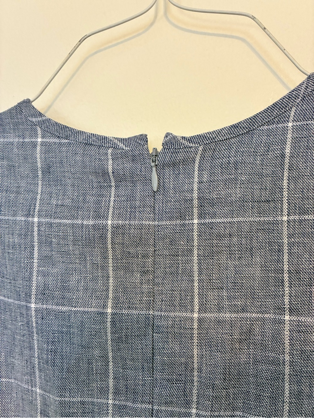 Brooks Brothers Linen and Cotton Gray and White Windowpane Sleeveless Midi Dress - Picture 8 of 15
